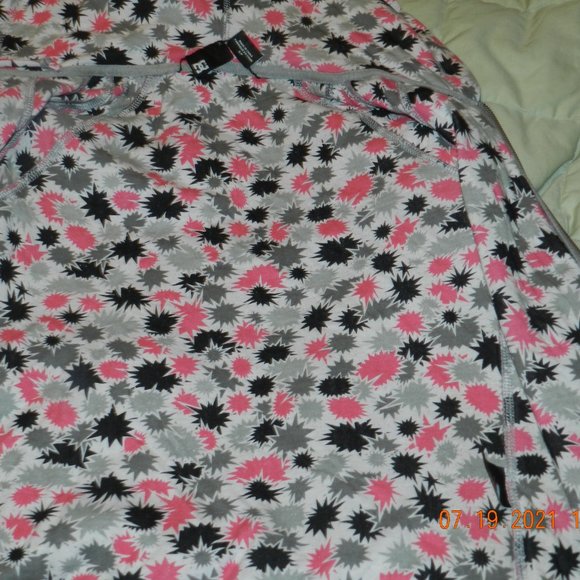 Women's DC Shoecousa Reversible Full Zip Hoodie - Picture 4 of 5